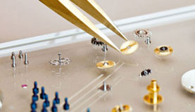 萧邦手表售后服务网点-打开表壳